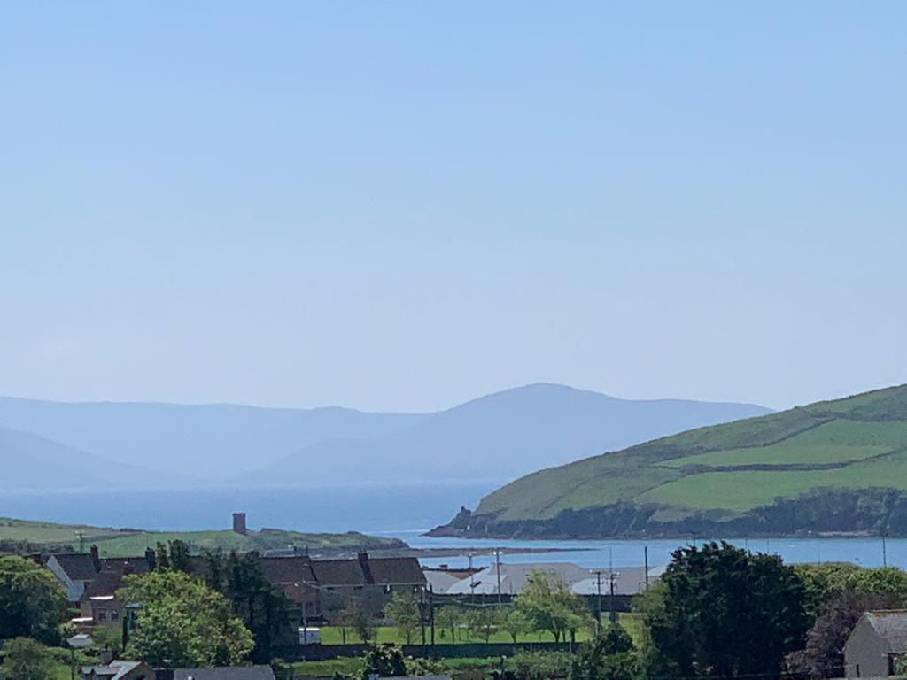 Wonderful Coastal Home In Dingle Town Exteriör bild
