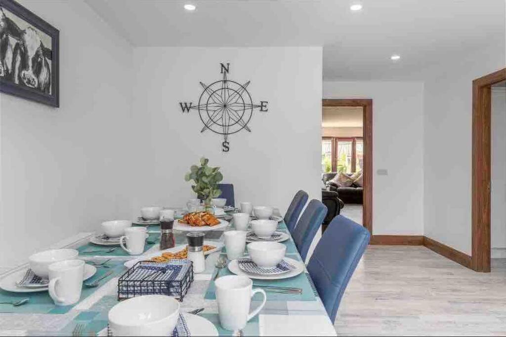 Wonderful Coastal Home In Dingle Town Exteriör bild